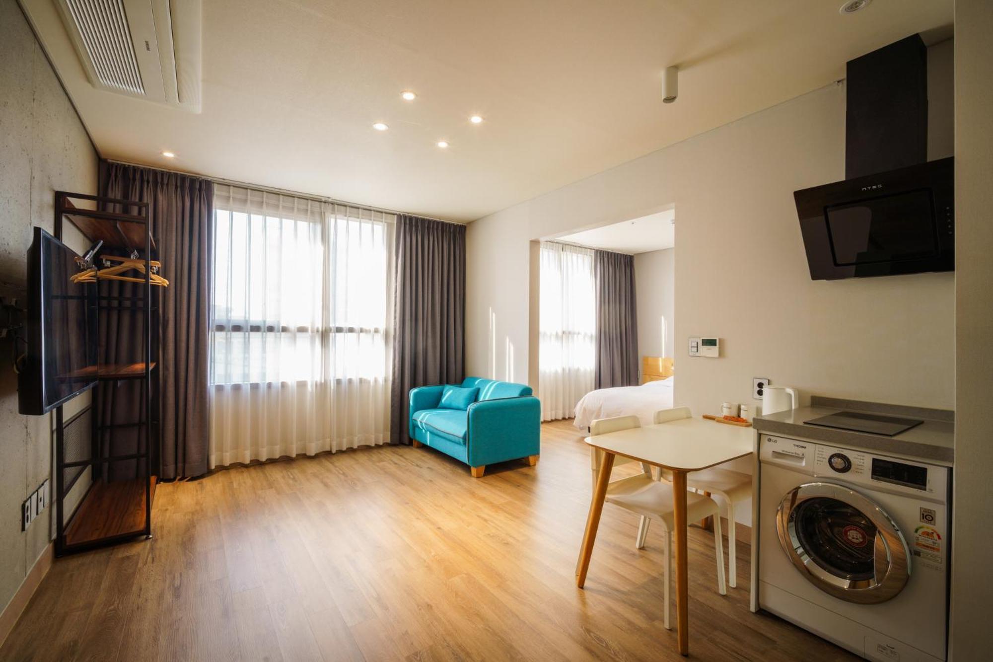 Lacozi Stay , Seoul Luaran gambar